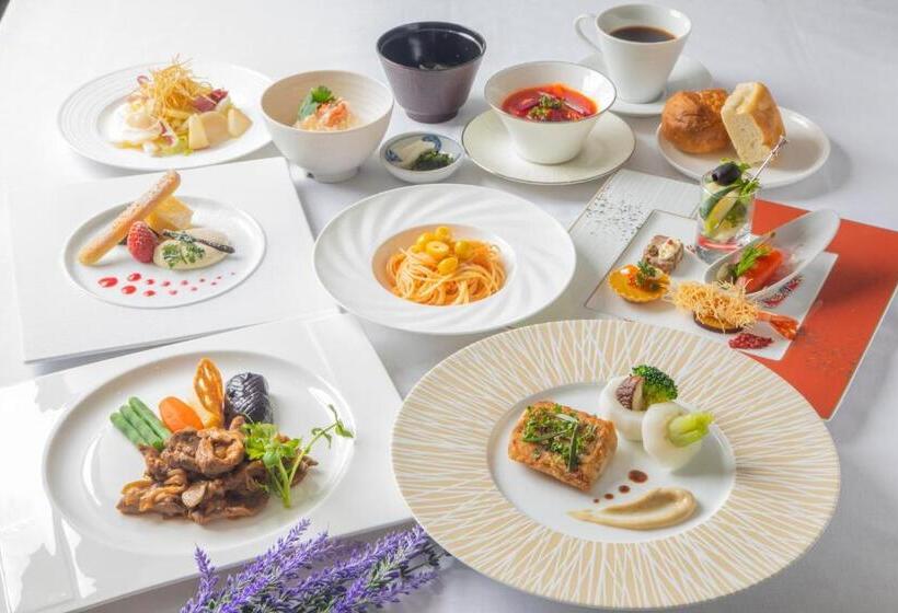 فندق La Vista Furano Hills Natural Hot Spring