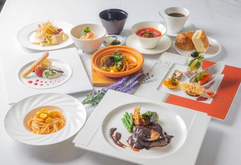 فندق La Vista Furano Hills Natural Hot Spring