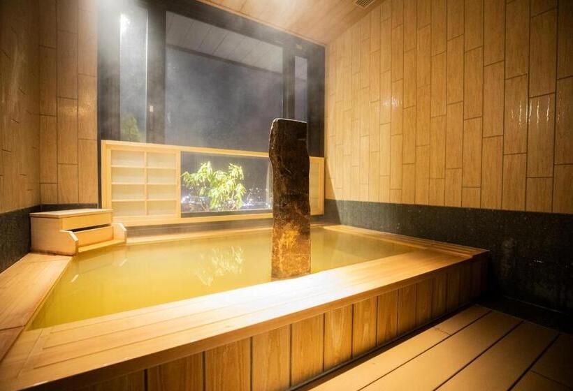 فندق La Vista Furano Hills Natural Hot Spring