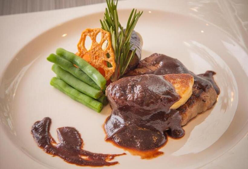 فندق La Vista Furano Hills Natural Hot Spring