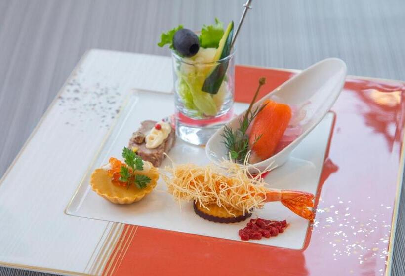 فندق La Vista Furano Hills Natural Hot Spring