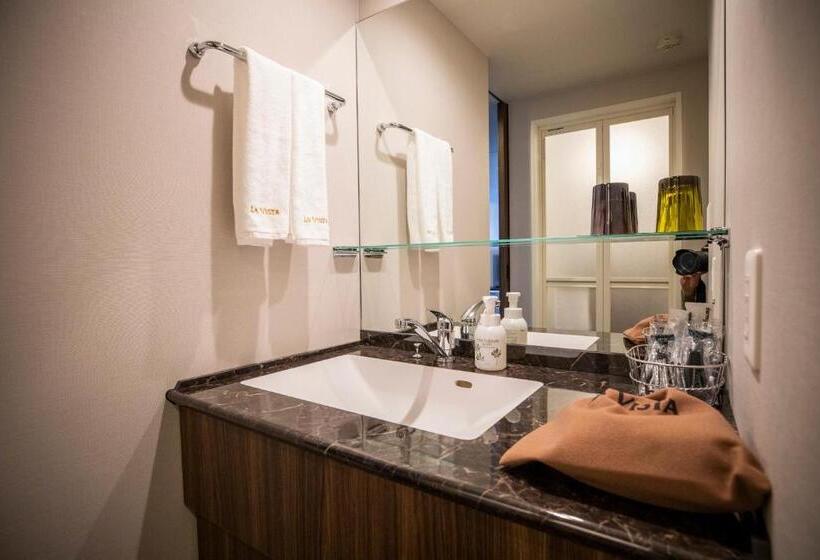 فندق La Vista Furano Hills Natural Hot Spring