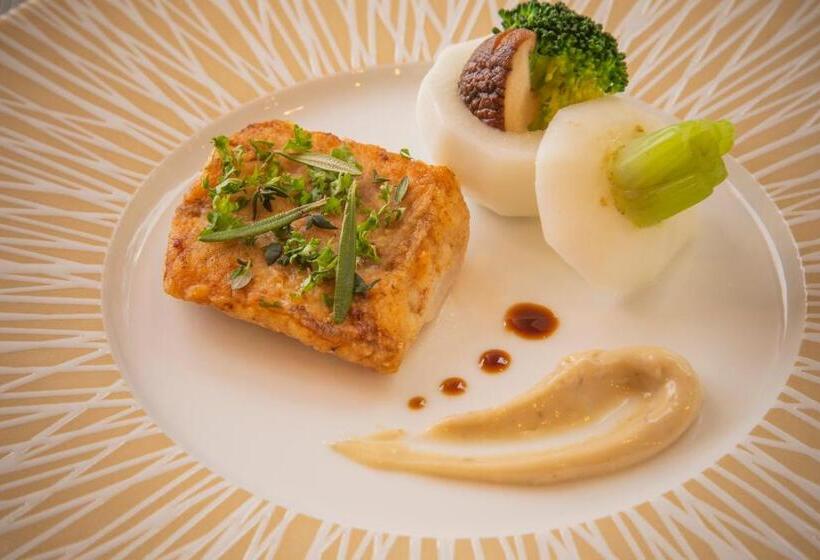 فندق La Vista Furano Hills Natural Hot Spring