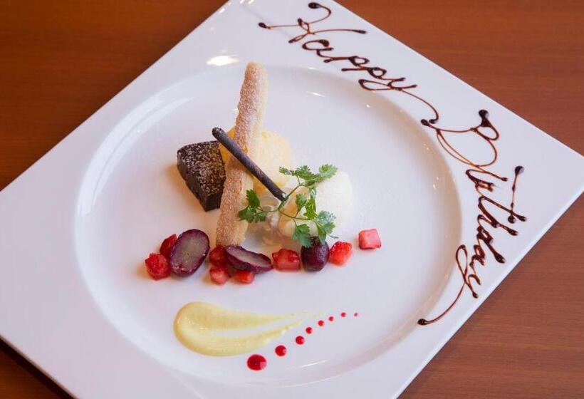 فندق La Vista Furano Hills Natural Hot Spring