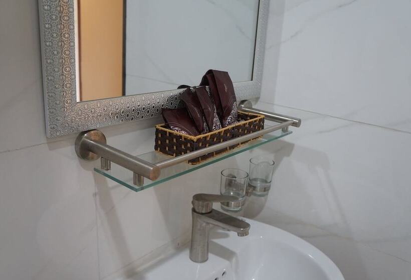 هتل New Sky Airport