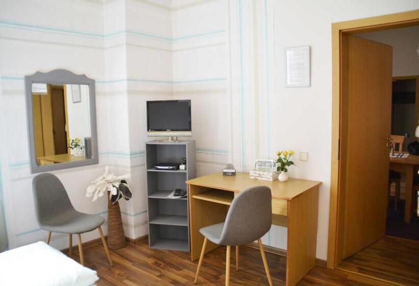 בית מלון כפרי Pension Zur Neiße