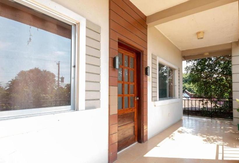 Hotel Reddoorz Near Manlurip Rotonda Tacloban