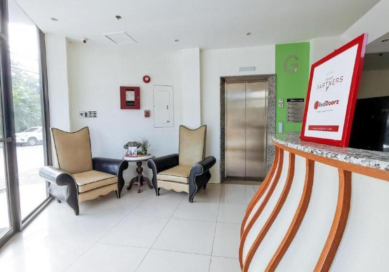 هتل Reddoorz Plus Near Bangko Sentral Ng Pilipinas Davao