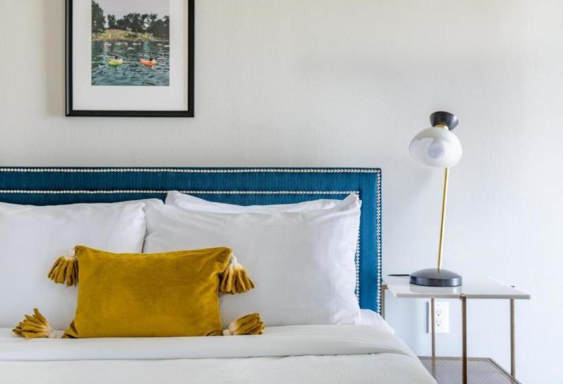 Отель The Guild Downtown | Seaholm