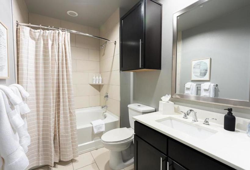 Отель The Guild Downtown | Seaholm