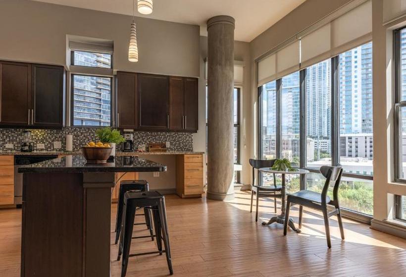 Отель The Guild Downtown | Seaholm