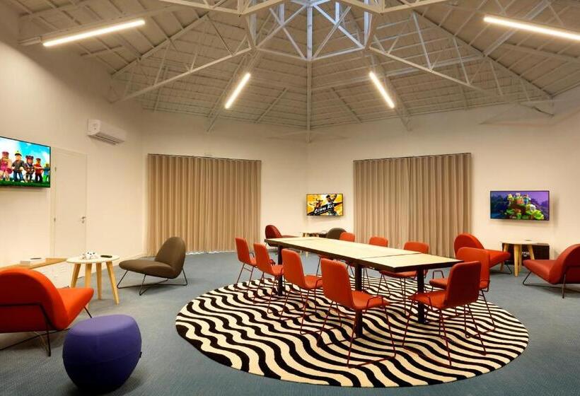 בית מלון כפרי The Signature Level at Grand Palladium Sicilia Resort & Spa