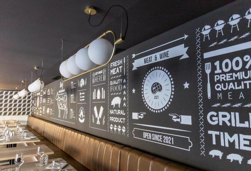 בית מלון כפרי The Signature Level at Grand Palladium Sicilia Resort & Spa