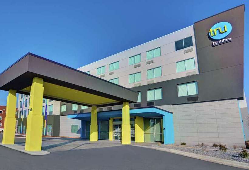 هتل Tru By Hilton Springfield Downtown