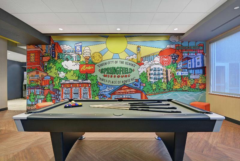 هتل Tru By Hilton Springfield Downtown