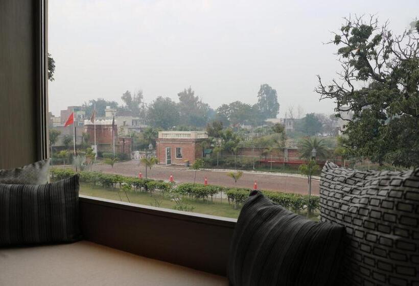 Welcomhotel By Itc Hotels, Raja Sansi, Amritsar