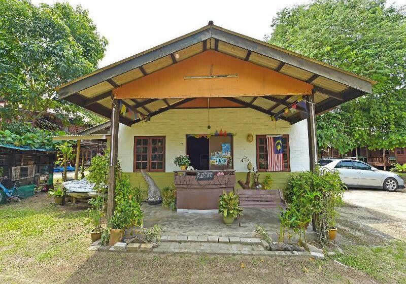 Отель Zen Rooms Pelangi Beach Resort