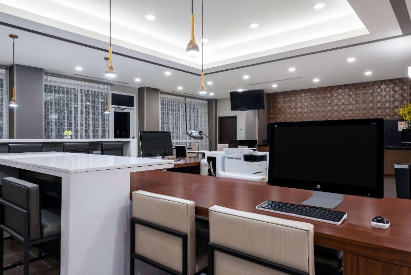 호텔 Courtyard By Marriott Seattle Seatac Airport