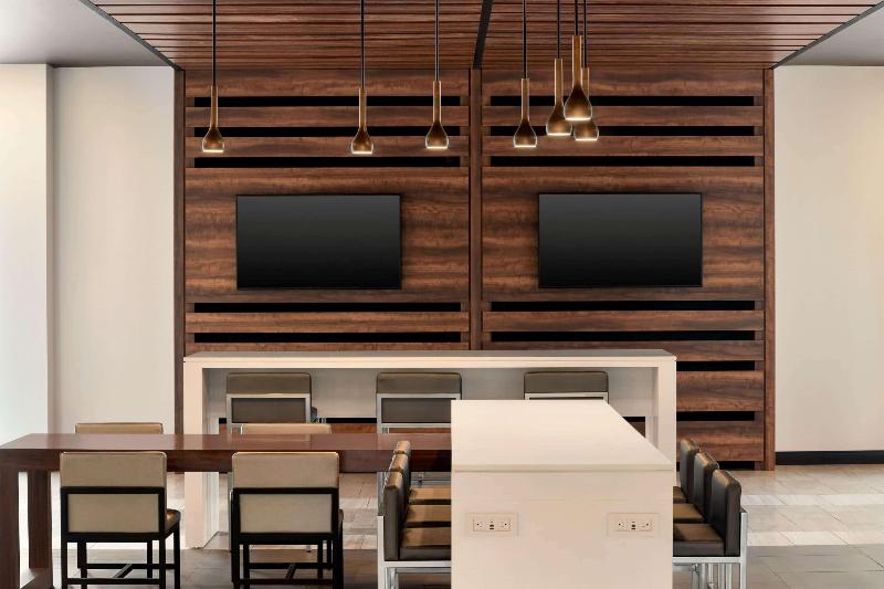 호텔 Courtyard By Marriott Seattle Seatac Airport