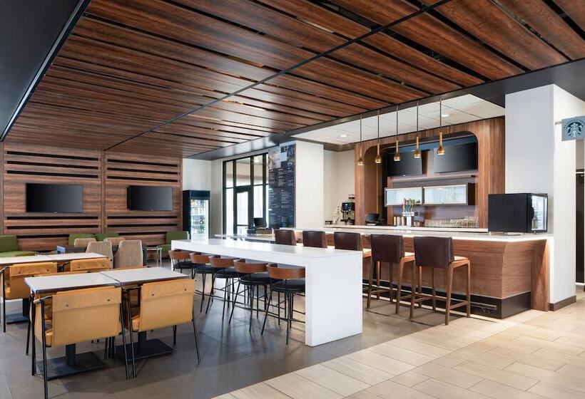 ホテル Courtyard By Marriott Seattle Seatac Airport