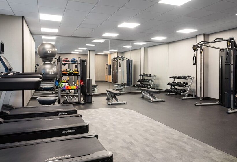 ホテル Courtyard By Marriott Seattle Seatac Airport