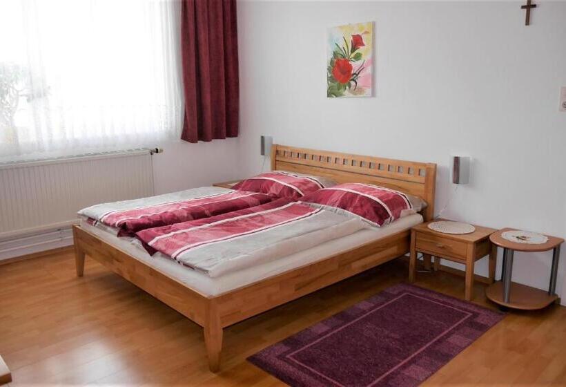 פנסיון Gertis Blumenhof Privatzimmer, Ferienwohnung