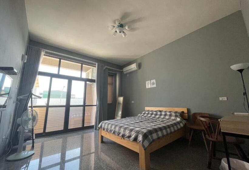 پانسیون Hello Guesthouse