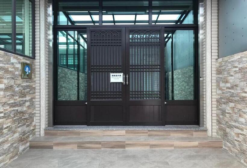 پانسیون Hello Guesthouse