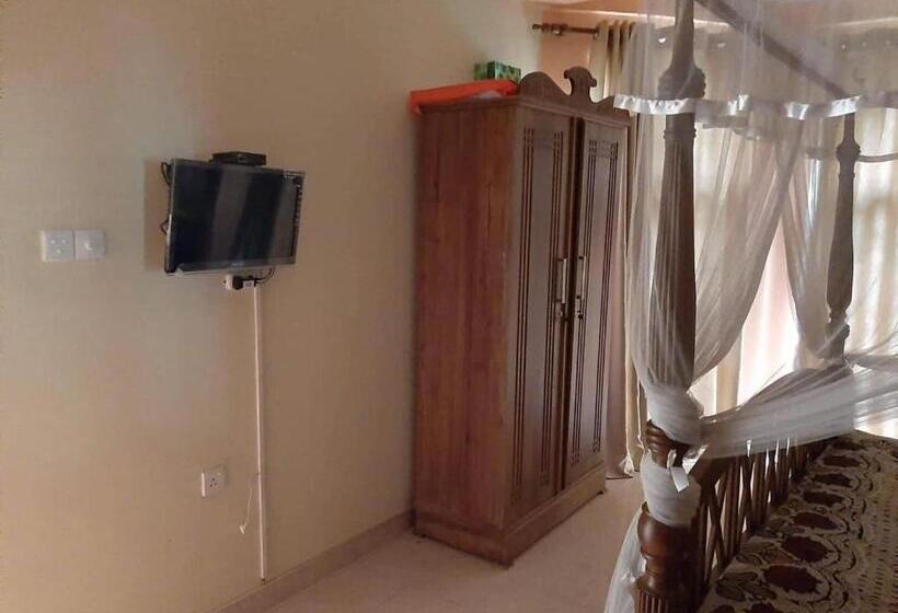 Пансион The Golden Residence