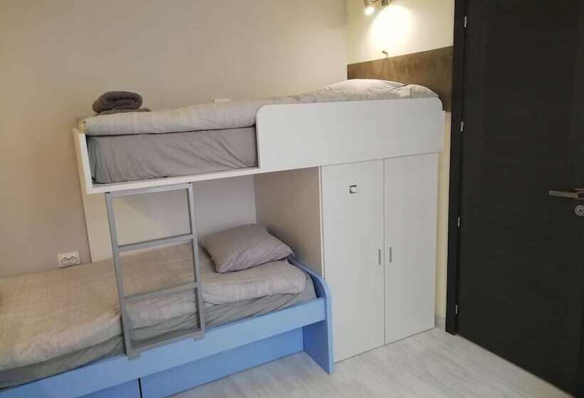 호스텔 Urban Rooms San Roque With Solarium