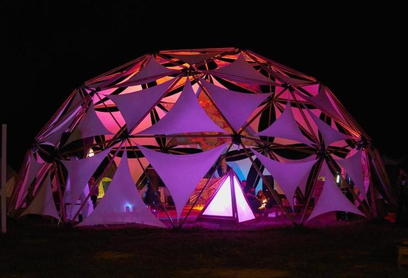 هاستل Woodstock Jungle Camp