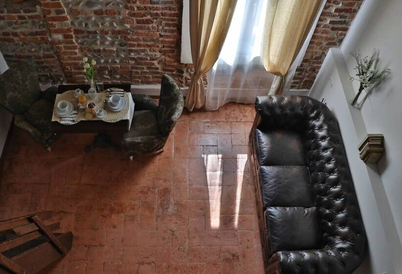 B&b Castello Di Cavaione