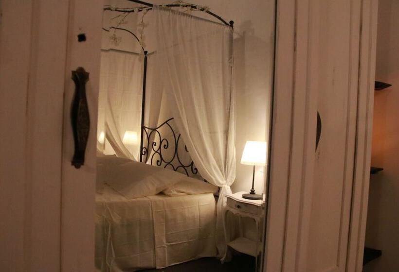 B&b Castello Di Cavaione