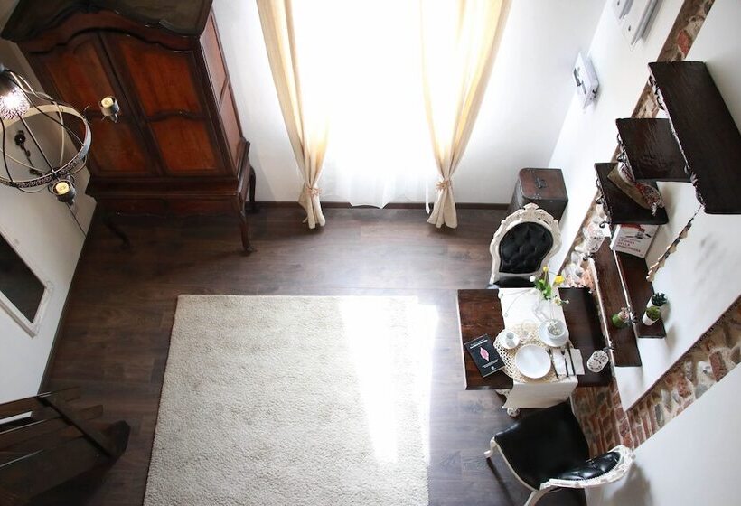 B&b Castello Di Cavaione