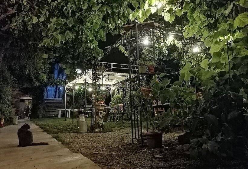 B&b Castello Di Cavaione