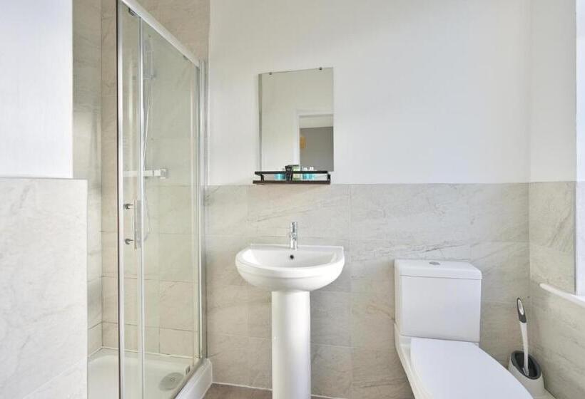 צימר Rooms At The Dressers Arms