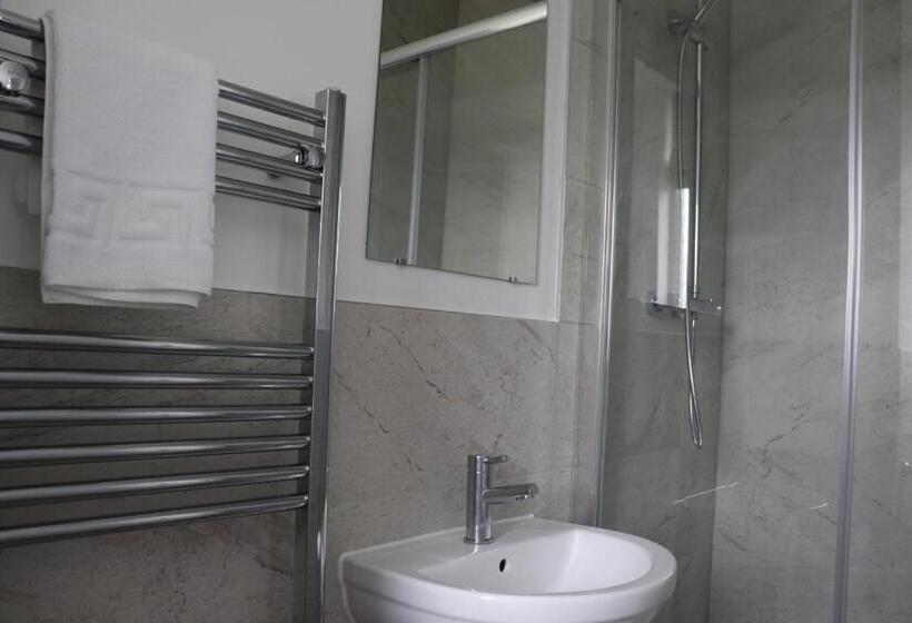 צימר Rooms At The Dressers Arms