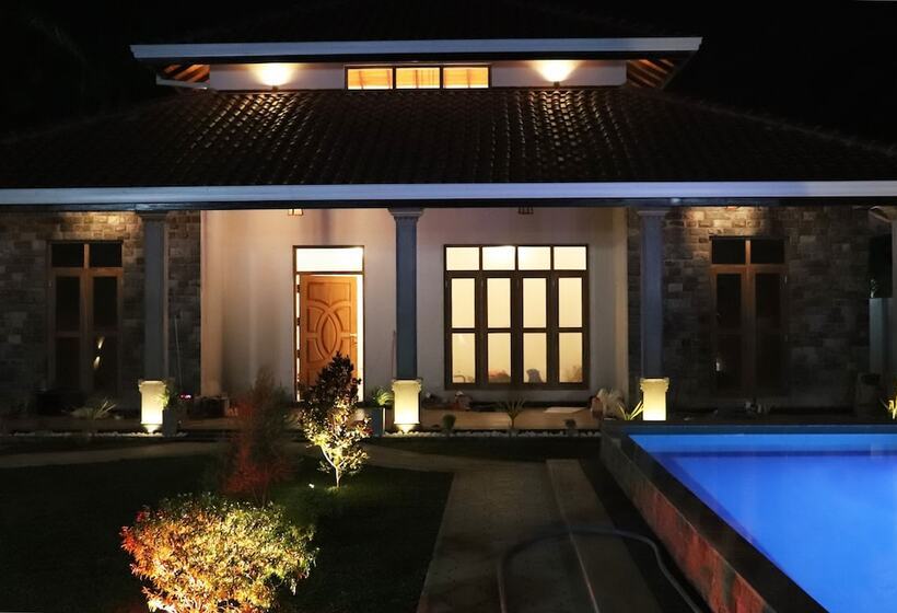 مبيت وإفطار Villa Ananthaya