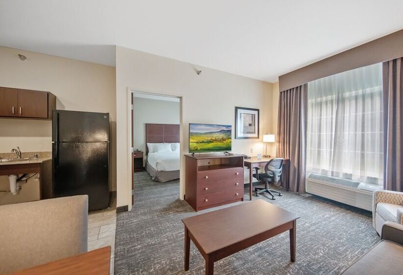 Cobblestone Hotel & Suites Austin