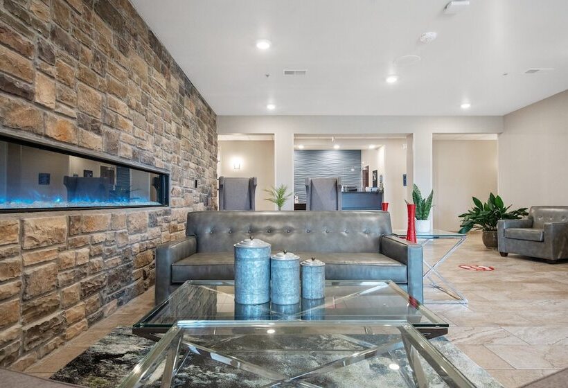 Cobblestone Hotel & Suites Austin