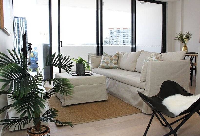 Hostrelax Residences On Merivale