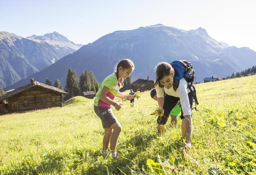 فندق Bradabella   Montafon