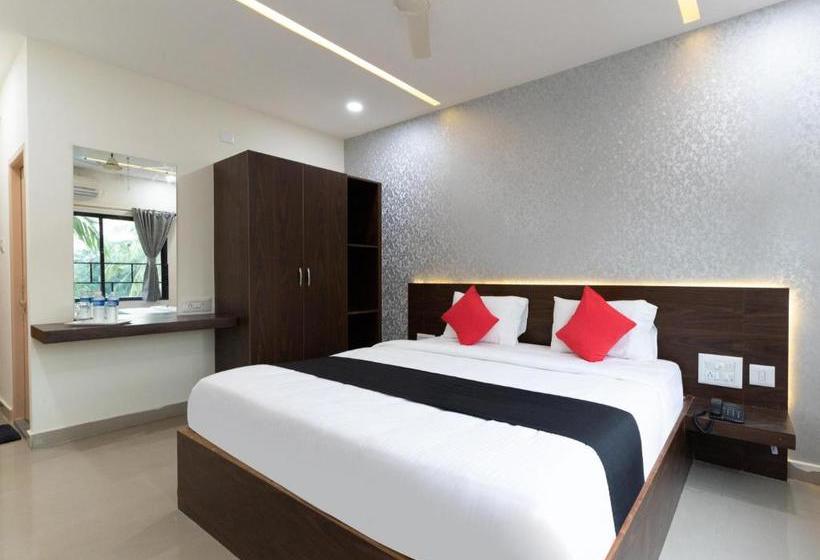 בית מלון כפרי Capital O 41866  Metro Palace