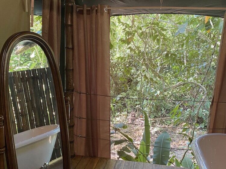 בית מלון כפרי Colina Secreta   Glamping And Villas