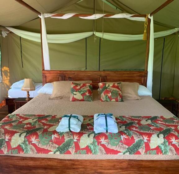 בית מלון כפרי Colina Secreta   Glamping And Villas