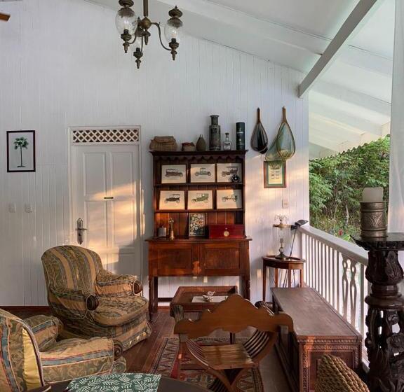 בית מלון כפרי Colina Secreta   Glamping And Villas