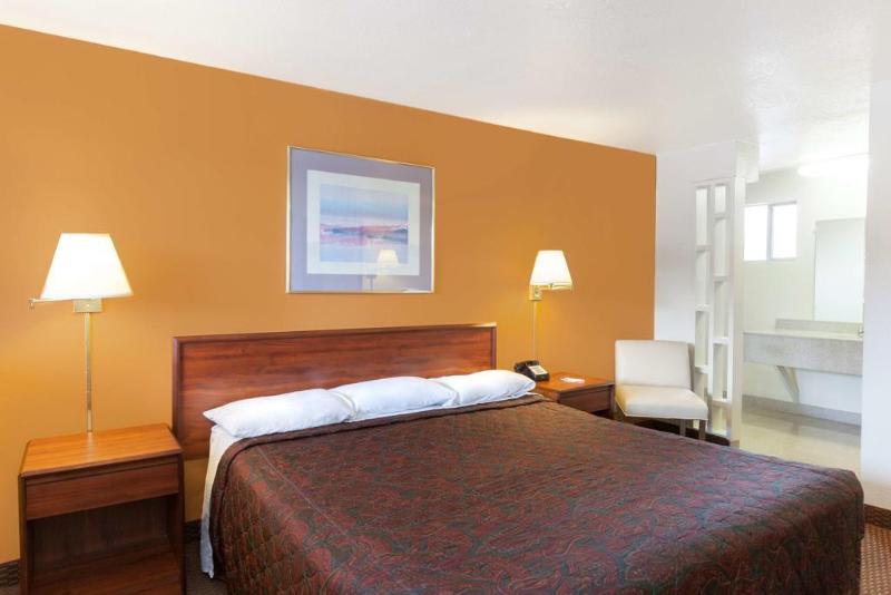 هتل Country Inn & Suites By Radisson, Flagstaff Downtown, Az