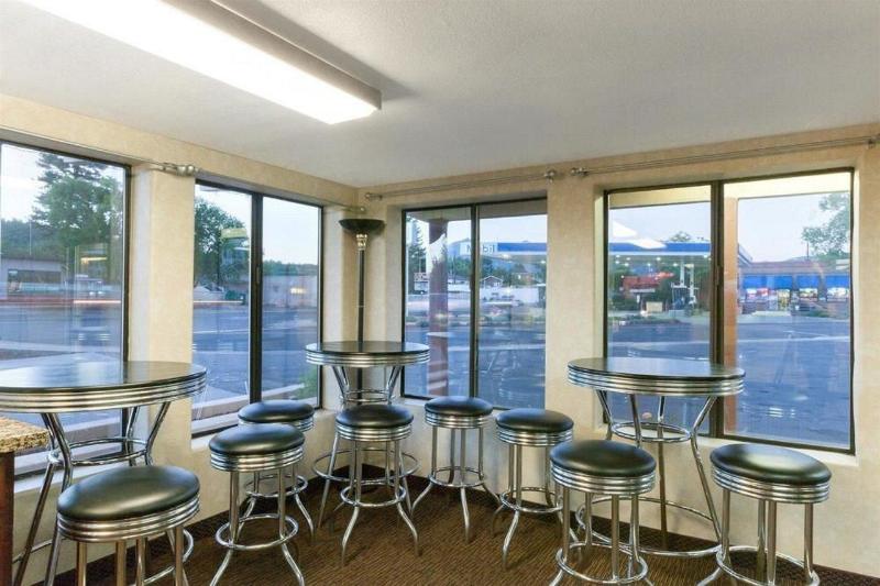 هتل Country Inn & Suites By Radisson, Flagstaff Downtown, Az