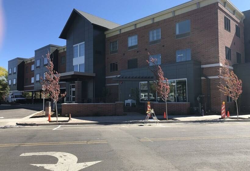 هتل Country Inn & Suites By Radisson, Flagstaff Downtown, Az