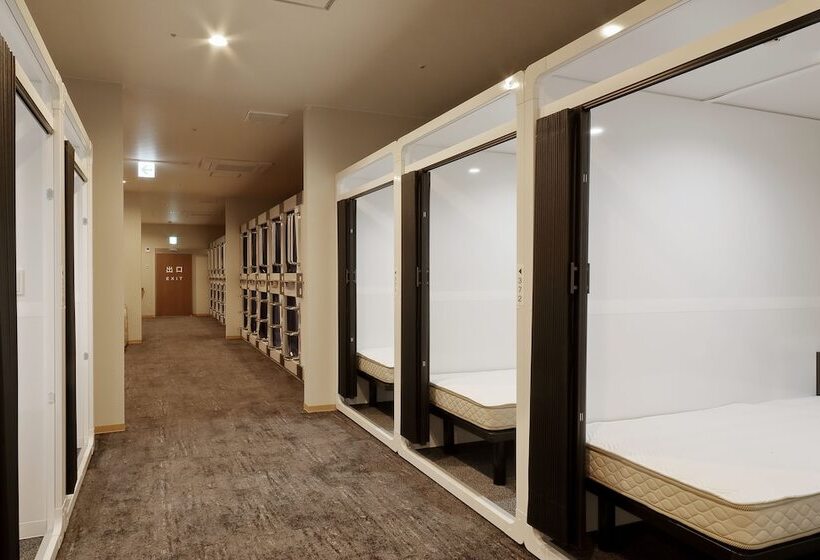 فنادق الكبسولة Yurakujo